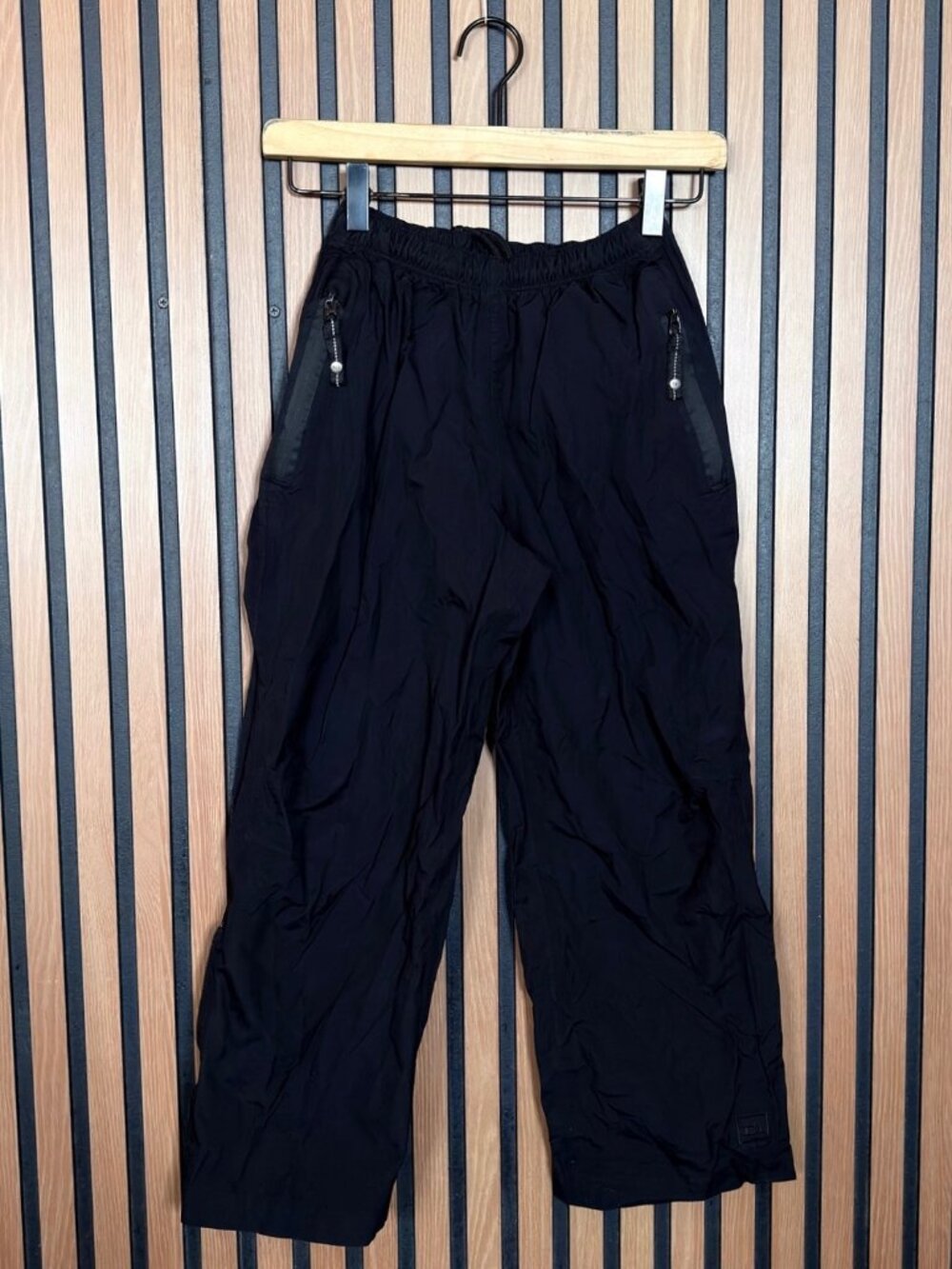 REI Pants M 8 / 10 Kids Black Pocket Zip 100% Nylon Drawstring Weatherproof